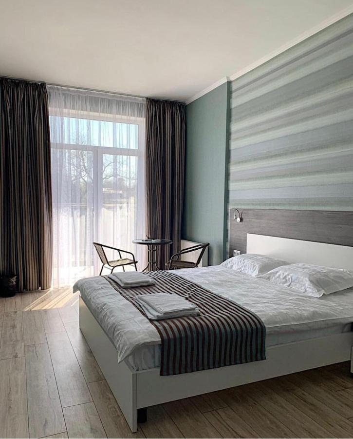 Sealine Apart-Hotel Odessa Exteriör bild